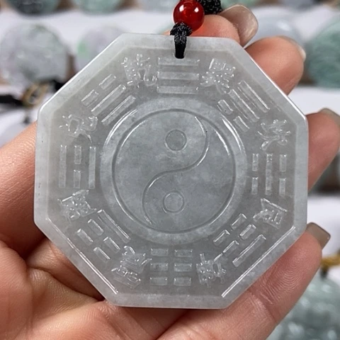 翡翠颈饰未镶嵌八卦福利