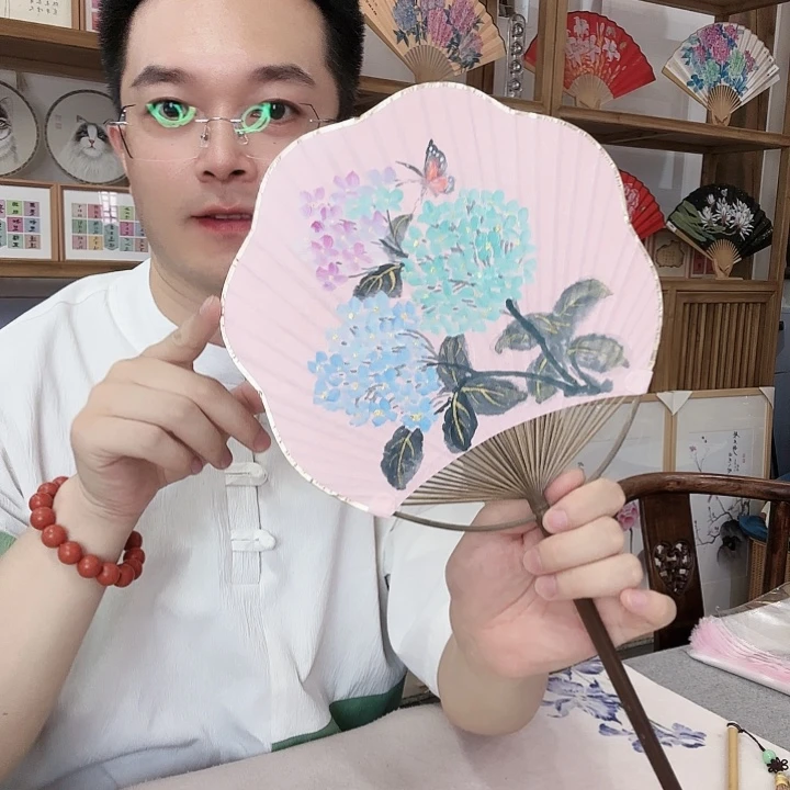 纸手绘作品蒲扇子
