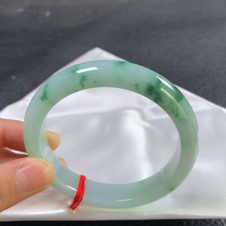 翡翠未镶嵌手镯59圈