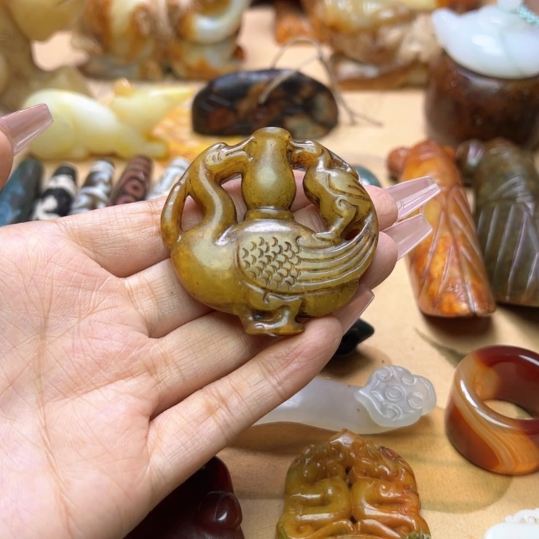 【闪购商品】蛇纹石玉颈饰未镶嵌