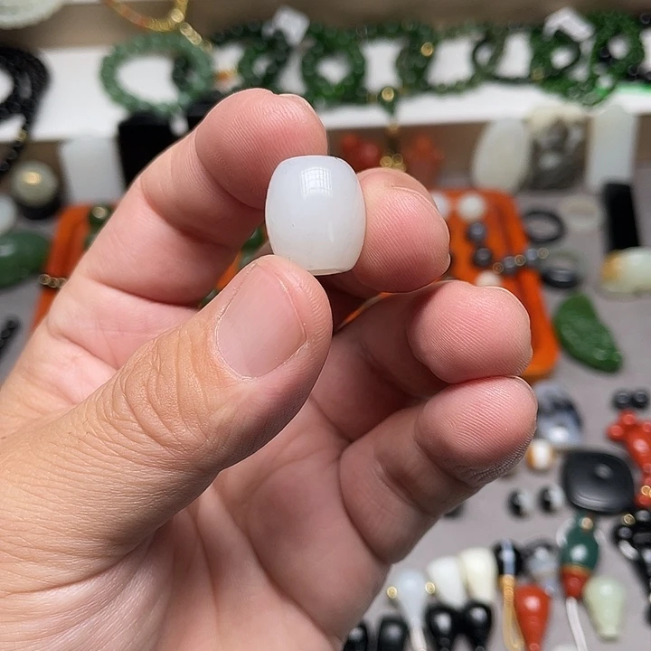 钢***律和田玉未镶嵌手链