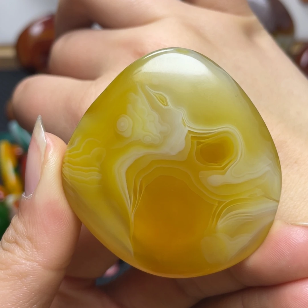 玛瑙/玉髓未镶嵌珠宝奇石