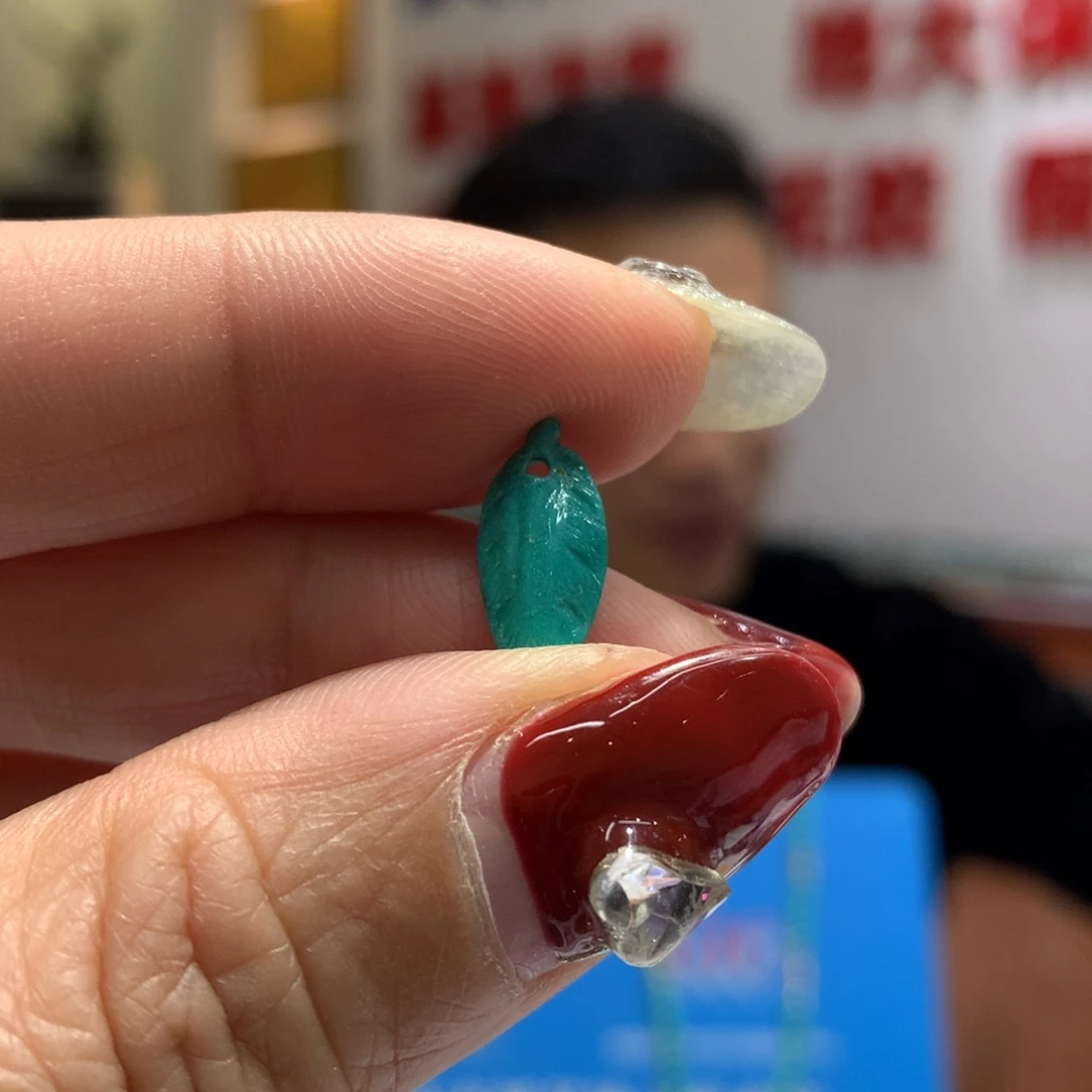 绿松石配饰未镶嵌