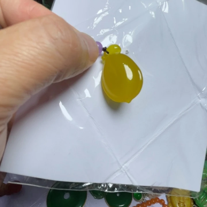 滴血莲花菩提吊坠