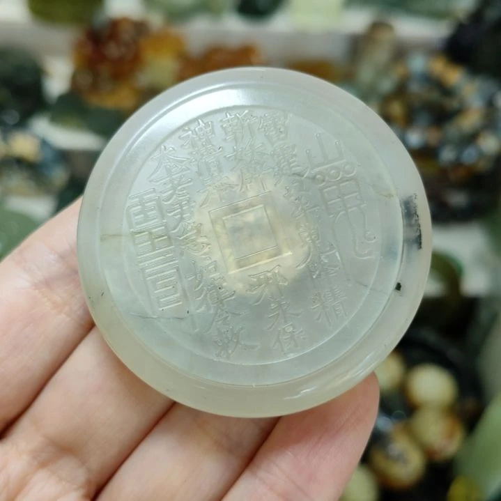 岫玉未镶嵌挂坠款式