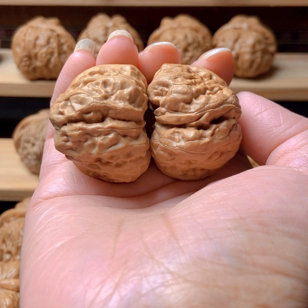 文玩核桃吊坠蛤蟆头