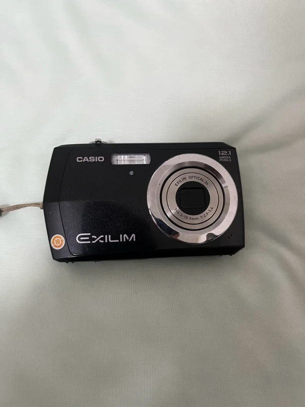 9新 Casio/卡西欧 z16黑色1200w像素ccd数码相机