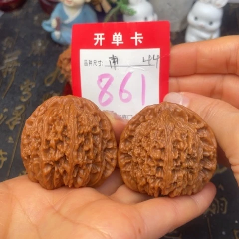 吊坠文玩核桃文玩了吗