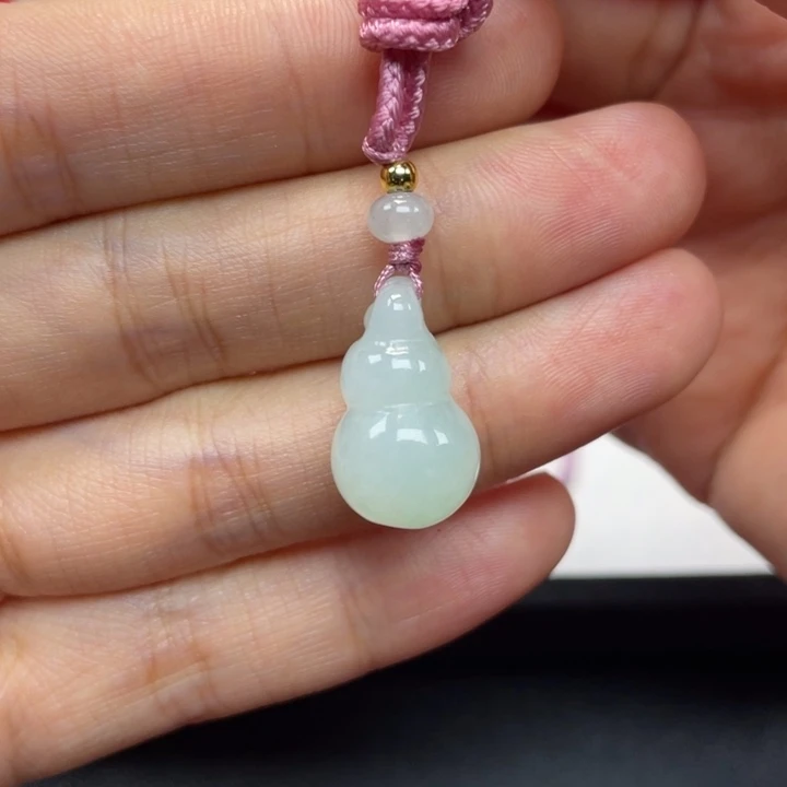 翡翠挂件未镶嵌挂件