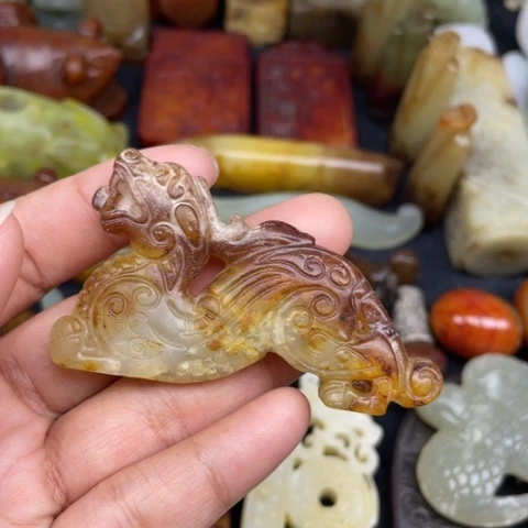 蛇纹石玉未镶嵌颈饰78