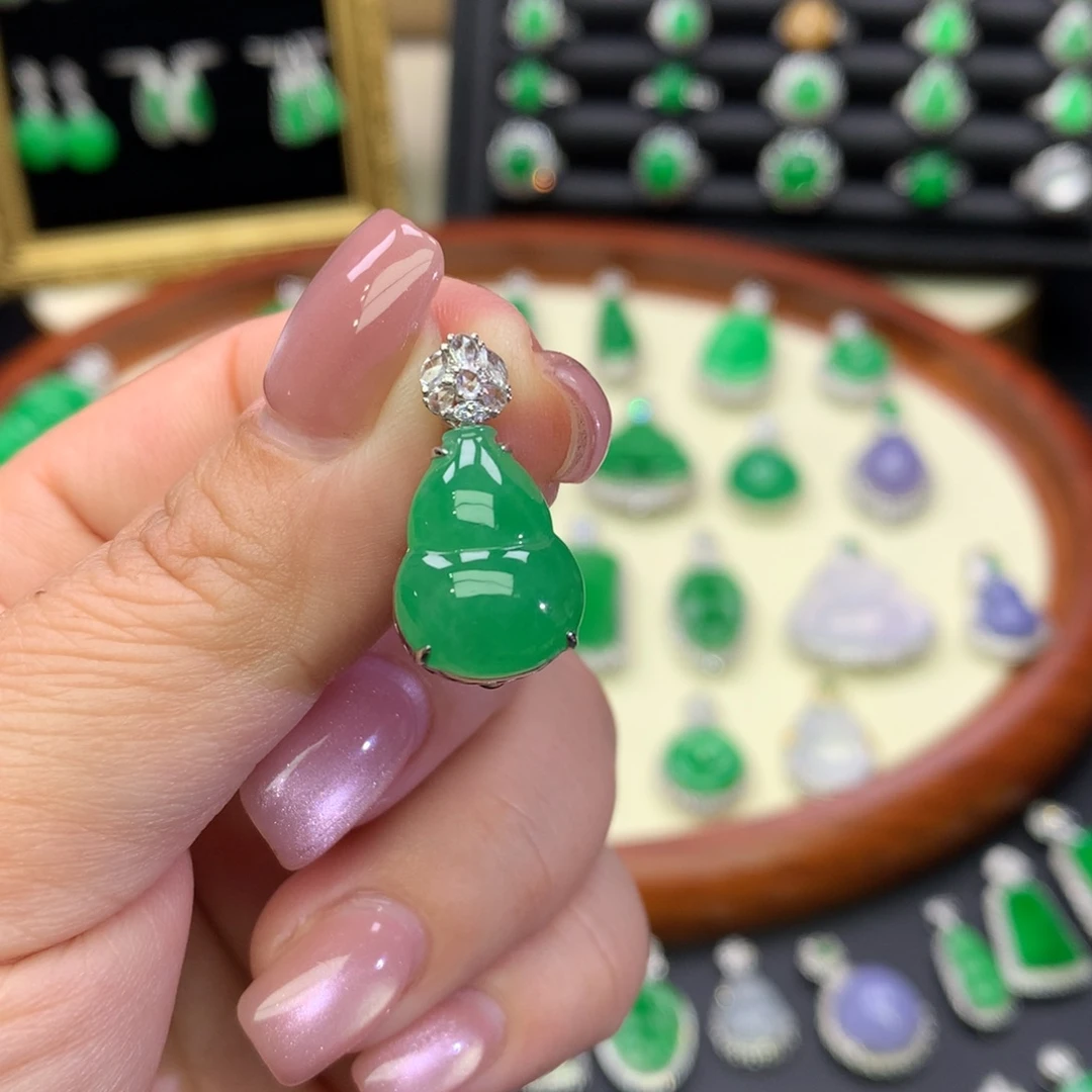 翡翠18K金镶嵌吊坠(不含链)