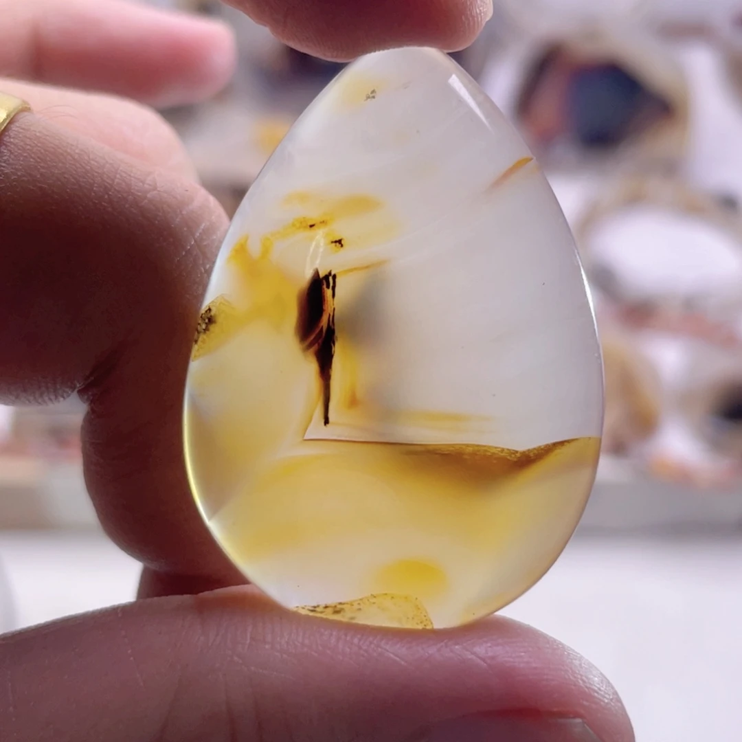 玛瑙/玉髓未镶嵌珠宝奇石