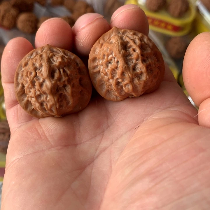 吊坠文玩核桃瓷娃娃35