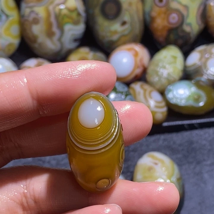玛瑙/玉髓未镶嵌珠宝半成品107