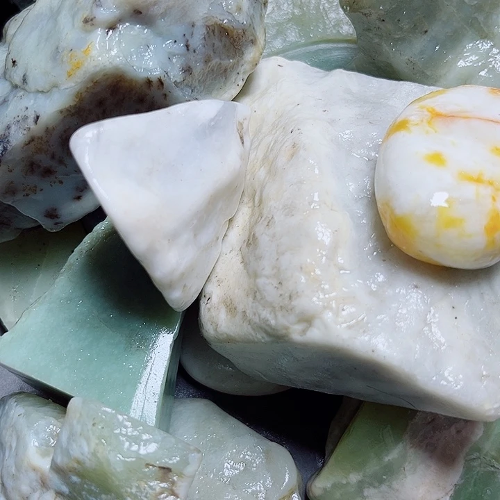 和田玉珠宝奇石未镶嵌