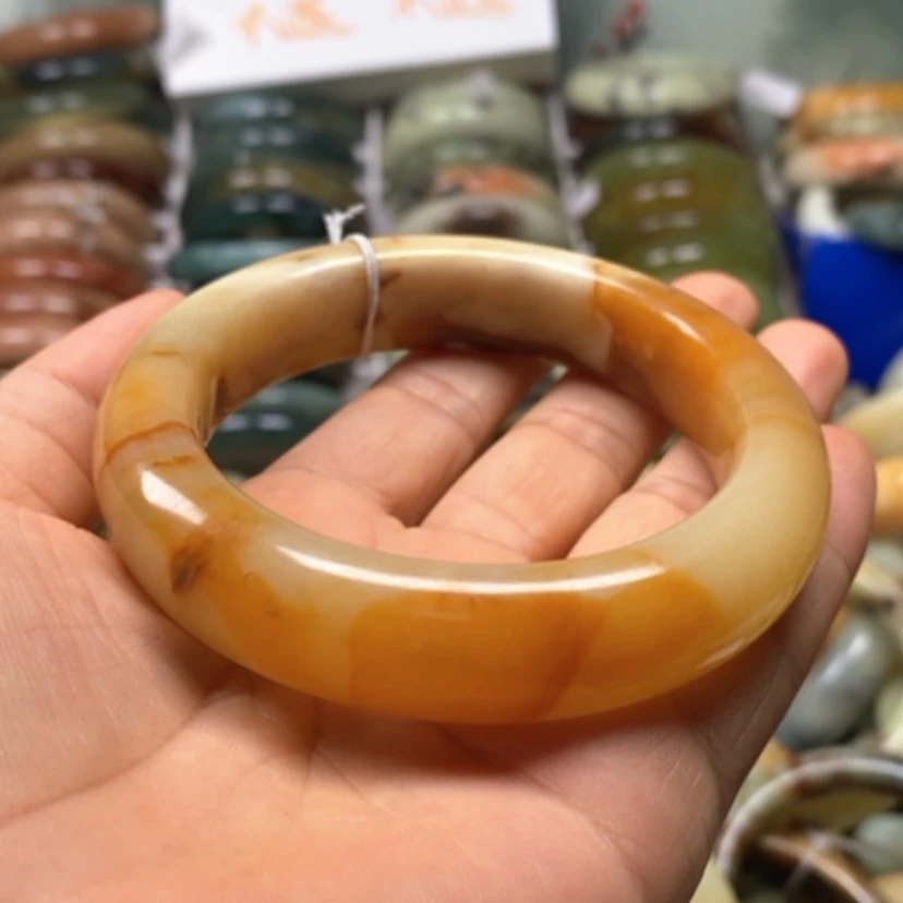 【闪购商品】蛇纹石玉未镶嵌手镯苏*