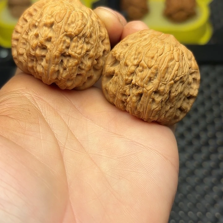 吊坠文玩核桃40全品泥鳅背