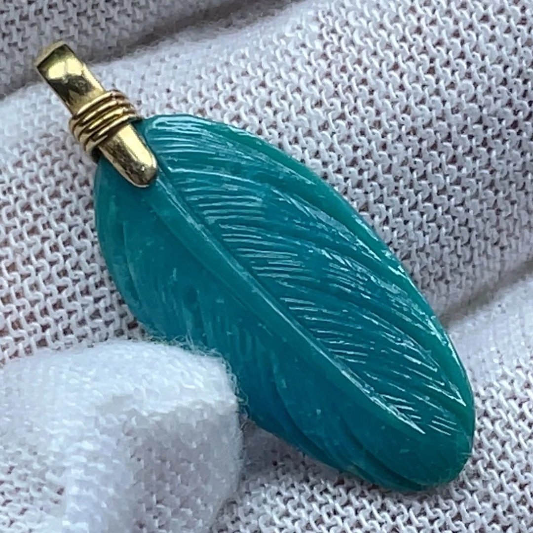 18K金镶嵌绿松石珠宝奇石