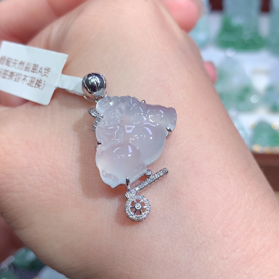 吊坠(不含链)18K金镶嵌翡翠天然缅甸A货翡翠揭阳工吉祥如意