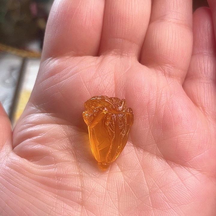 琥珀颈饰未镶嵌那****坊