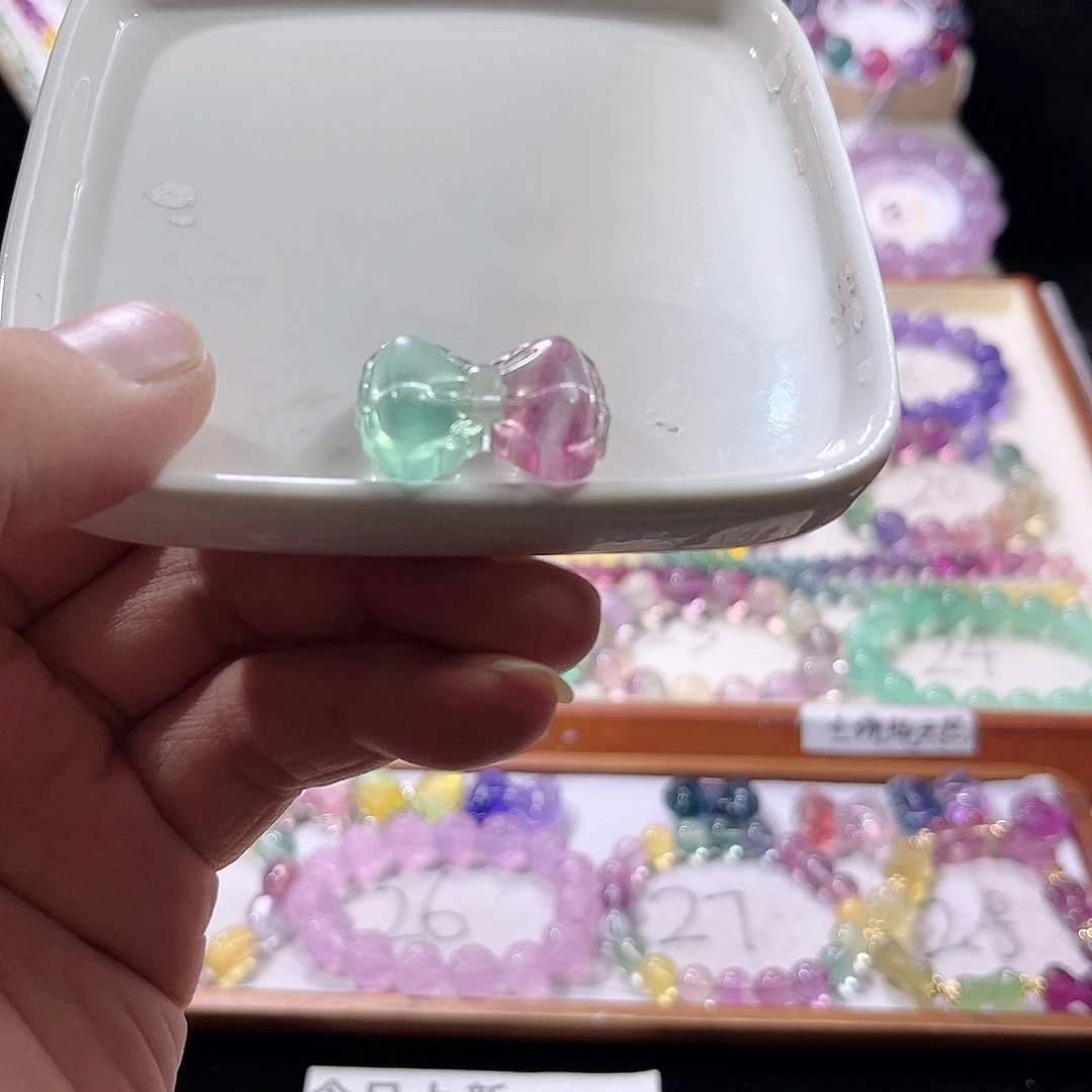 未镶嵌手链萤石粉绿双拼大蝴蝶结