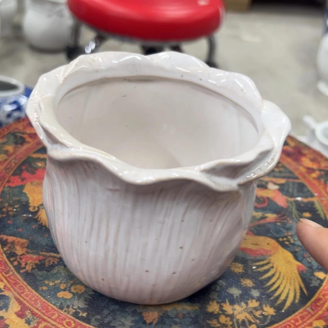 微瑕青花瓷器值得厚爱