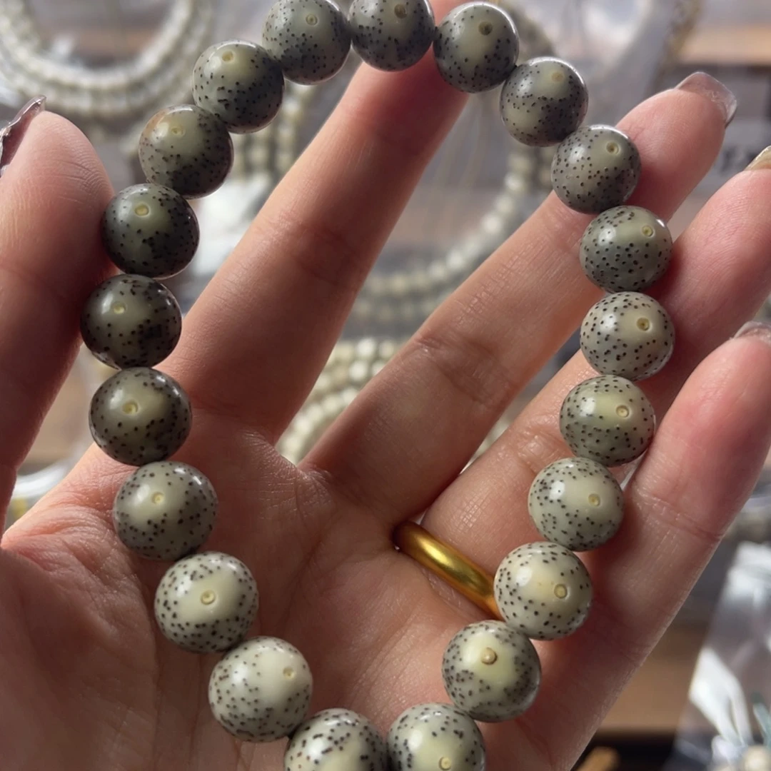 星月菩提吊坠11糯冰黄金瞳手持