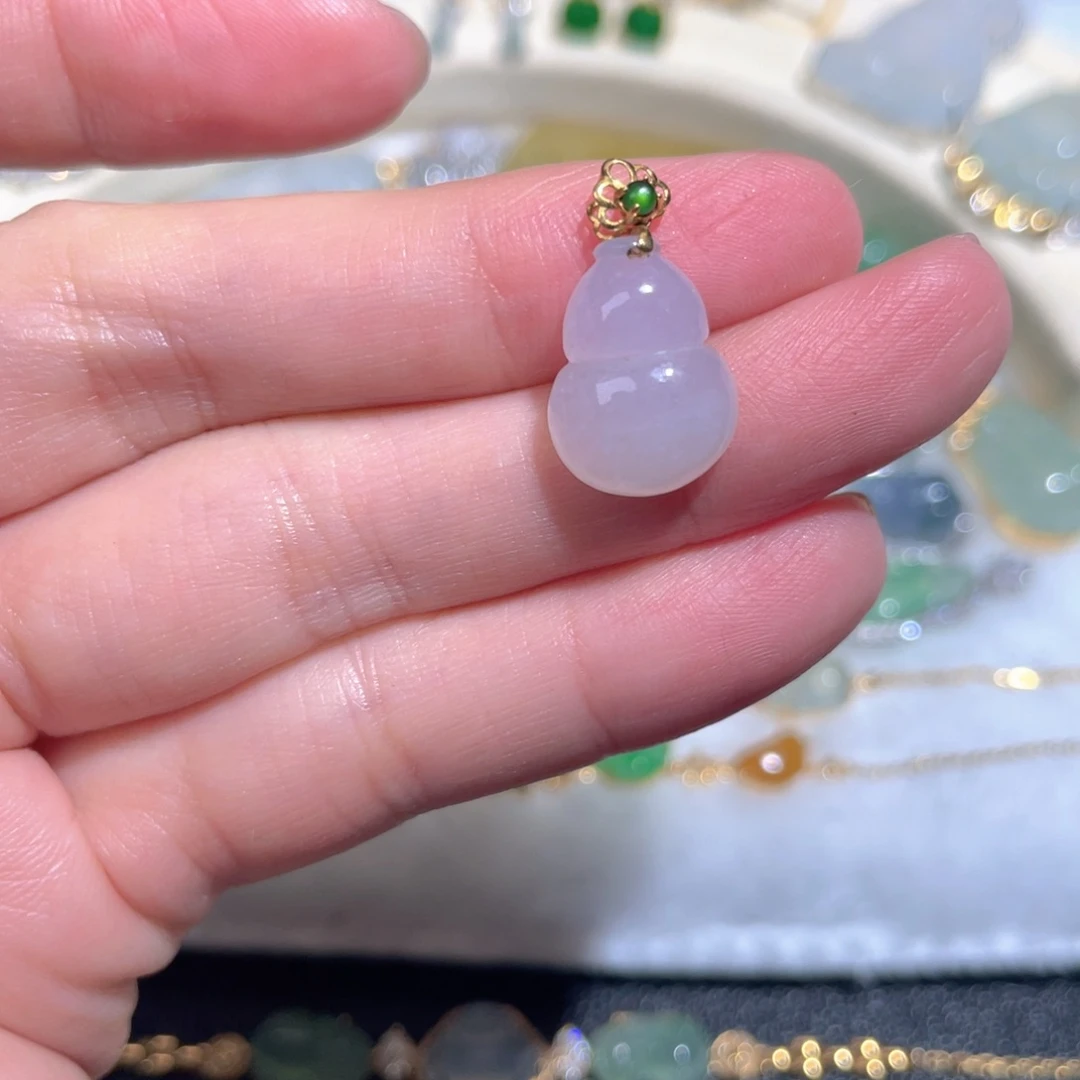 翡翠颈饰18K金镶嵌翡翠