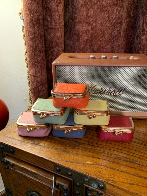 新款头层牛皮精致饰品包耳机包001