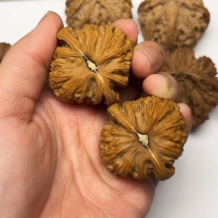 秦岭文玩核桃核桃