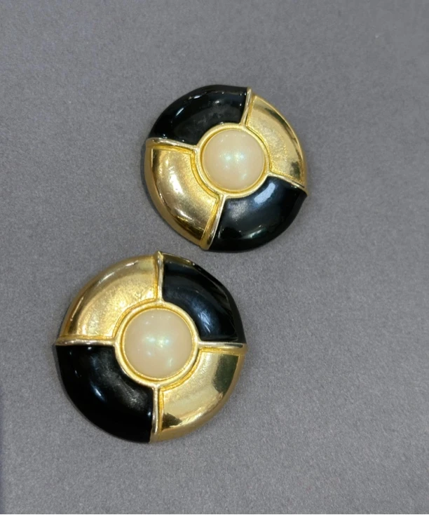 铜合金耳饰 Vintage 复古黑金珍珠超大尺寸时装耳夹