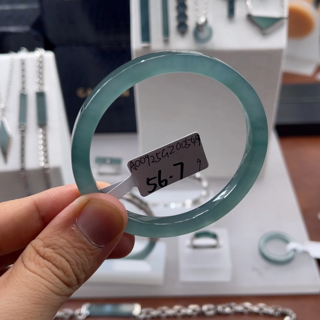 翡翠未镶嵌手镯56.79