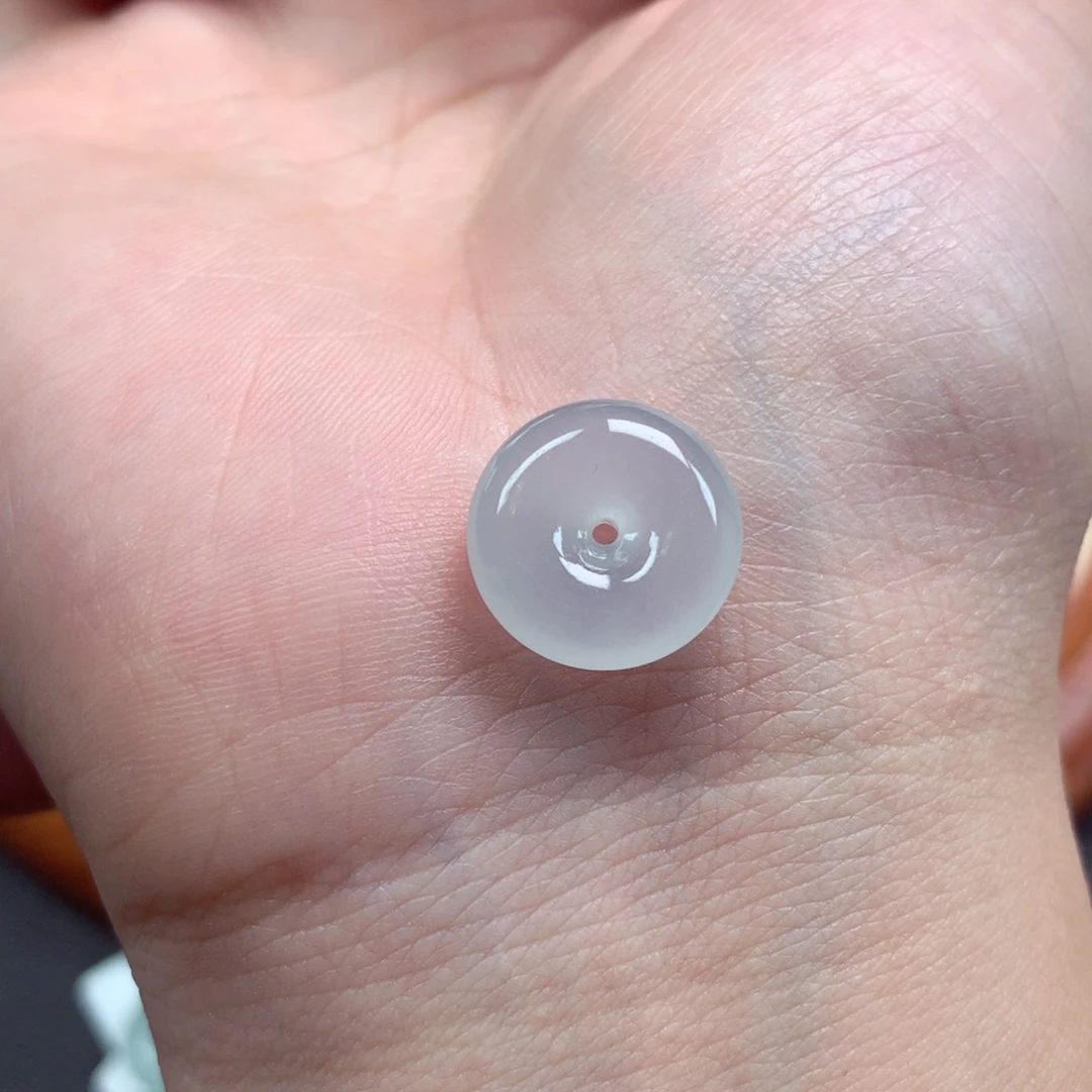 翡翠未镶嵌颈饰吊坠15/5.2mm