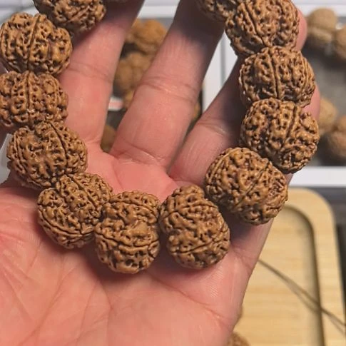金刚菩提手串六瓣大金刚手串，23左右尺寸，原皮原色
