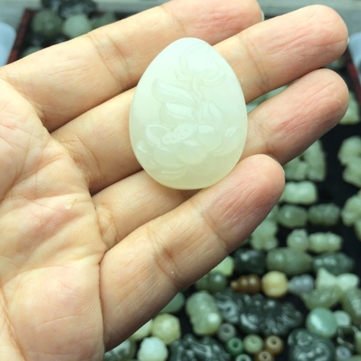 【闪购商品】和田玉未镶嵌颈饰