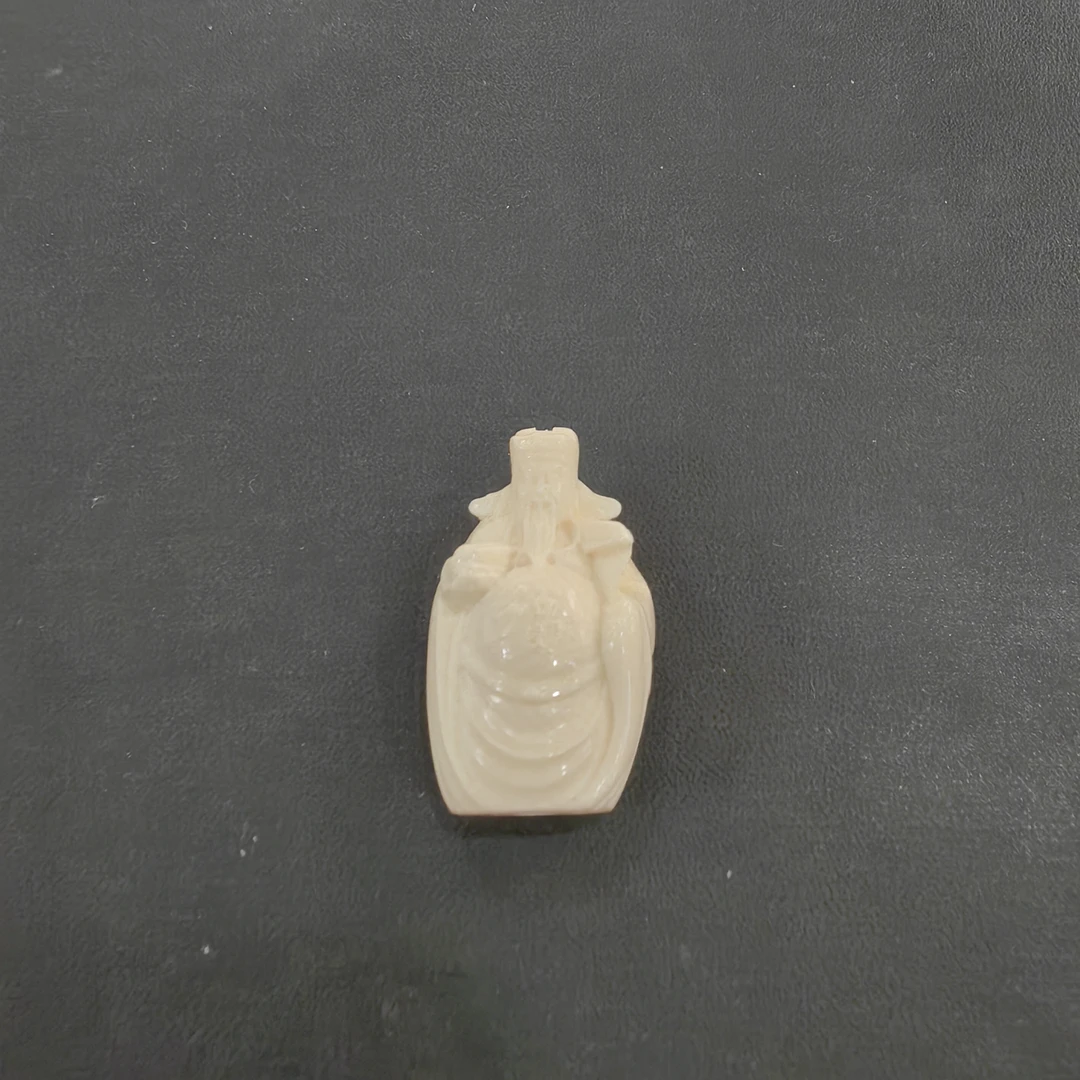 猛犸约4.7克雕刻件ZL4967