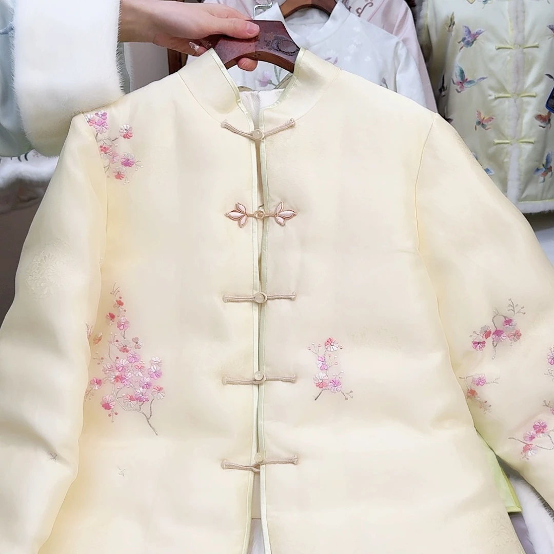 织绣真丝黄色羽绒服立领
