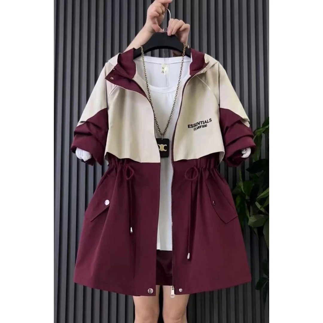 伯希和户外胖妹妹大码女装时尚洋气冲锋衣秋季新款显瘦遮肉连帽收