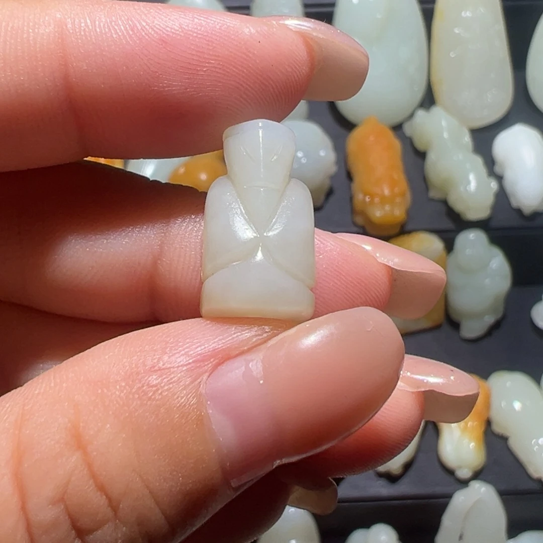 吊坠(不含链)未镶嵌和田玉（糖玉）