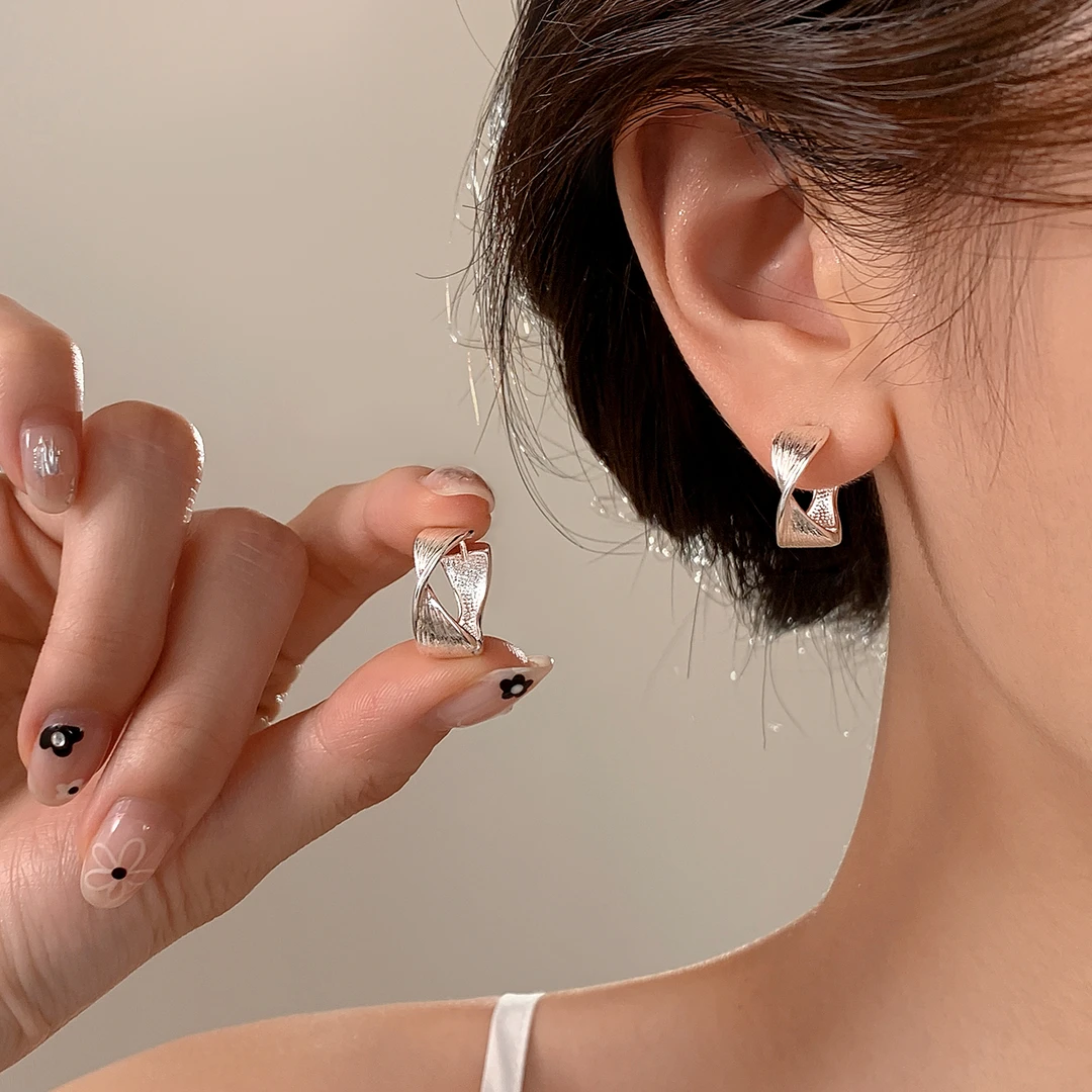 足银耳饰 999银针拉丝缠绕耳环时尚个性设计感耳钉女轻奢气质小众