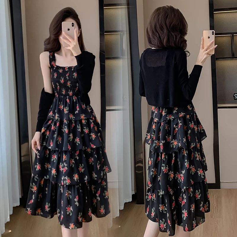 茶歇法式碎花吊带连衣裙女春夏2025新款高级感黑色玫瑰碎花蛋糕裙