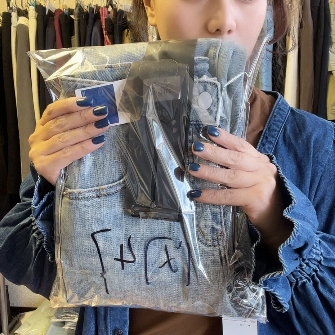 字***y挂脖款47国风牛仔裤