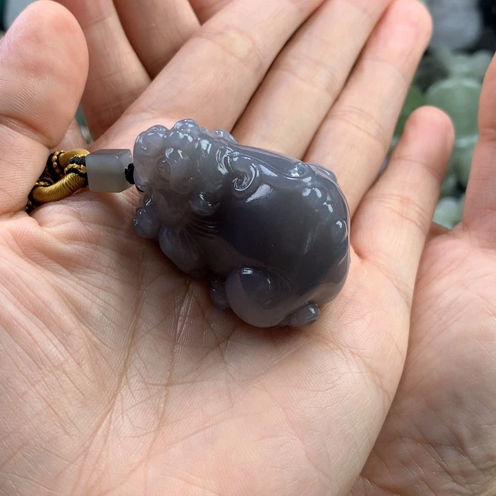 ****和田玉未镶嵌颈饰