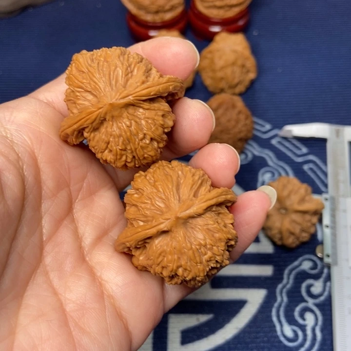 汐***烈核桃文玩核桃密纹