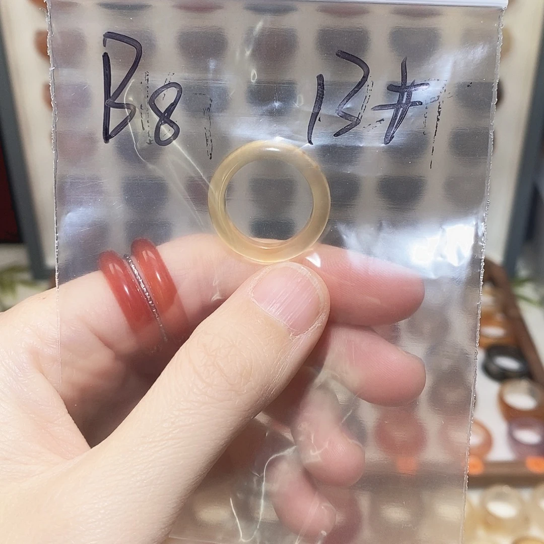 玛瑙/玉髓未镶嵌戒指港13码不退换包容
