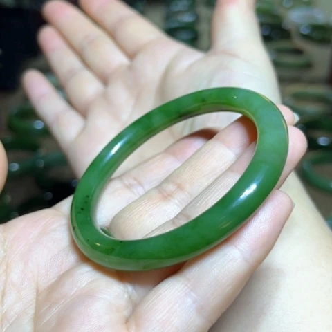 和田玉（碧玉）手镯未镶嵌