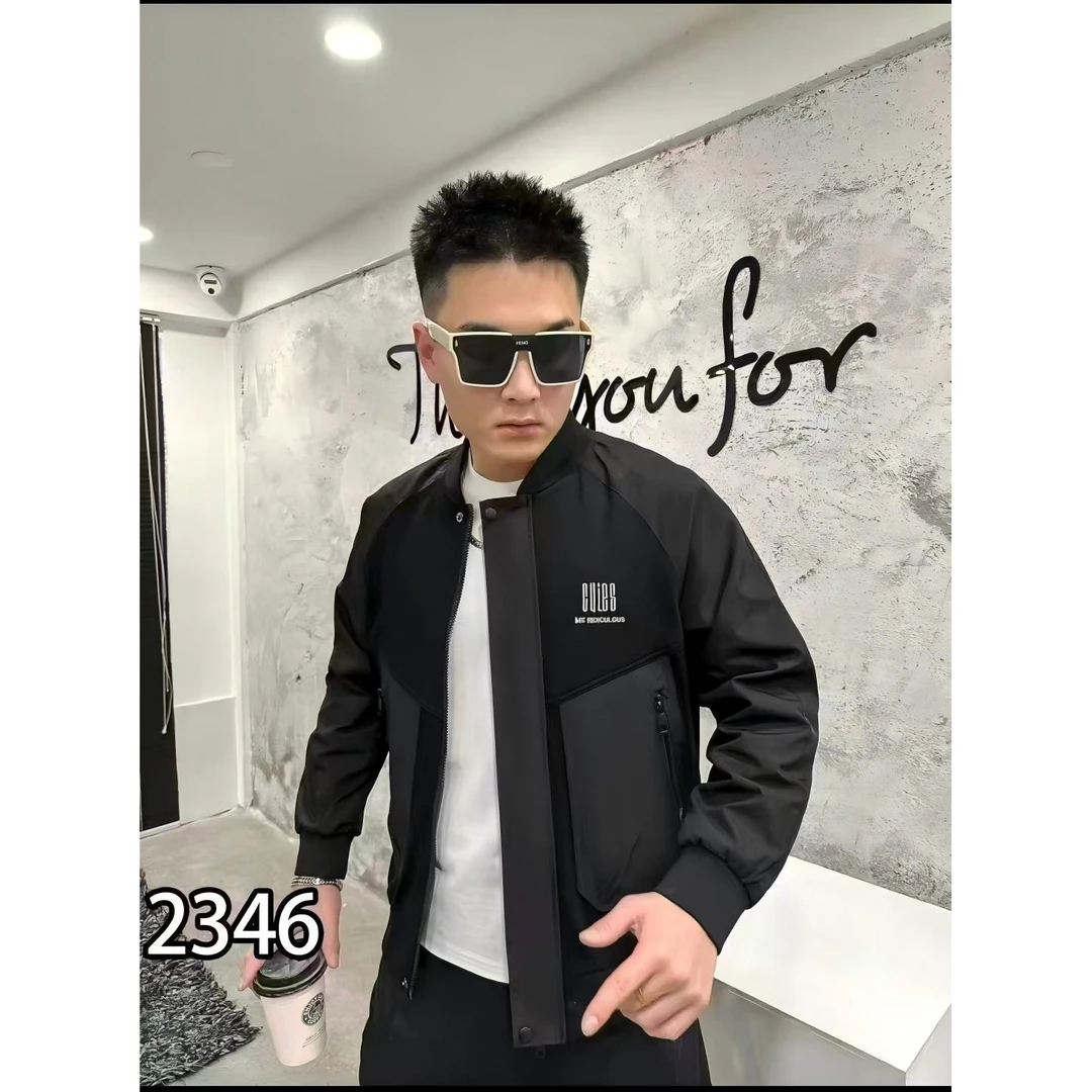 2346 秋季男士棒球领刺绣拼接夹克 F109