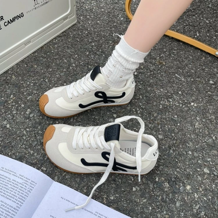 【歪头小可爱】大幂幂一博不对称大鞋头系带休闲风鞋女鞋子