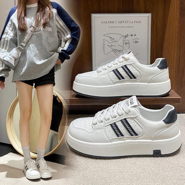 2025新款厚底小白鞋女春秋季增高学生休闲韩版运动拼色低帮板鞋