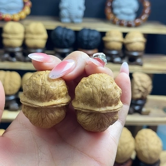 吊坠猴头核桃鲲鹏元宝1